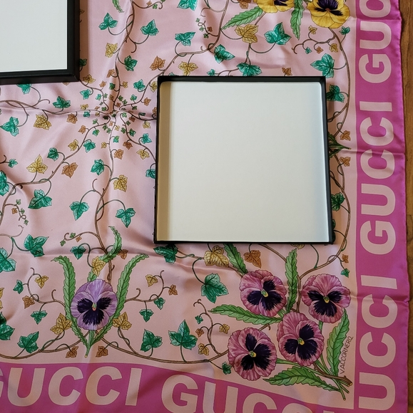 Authentic Gucci Floral Print Silk Scarve - Picture 7 of 12